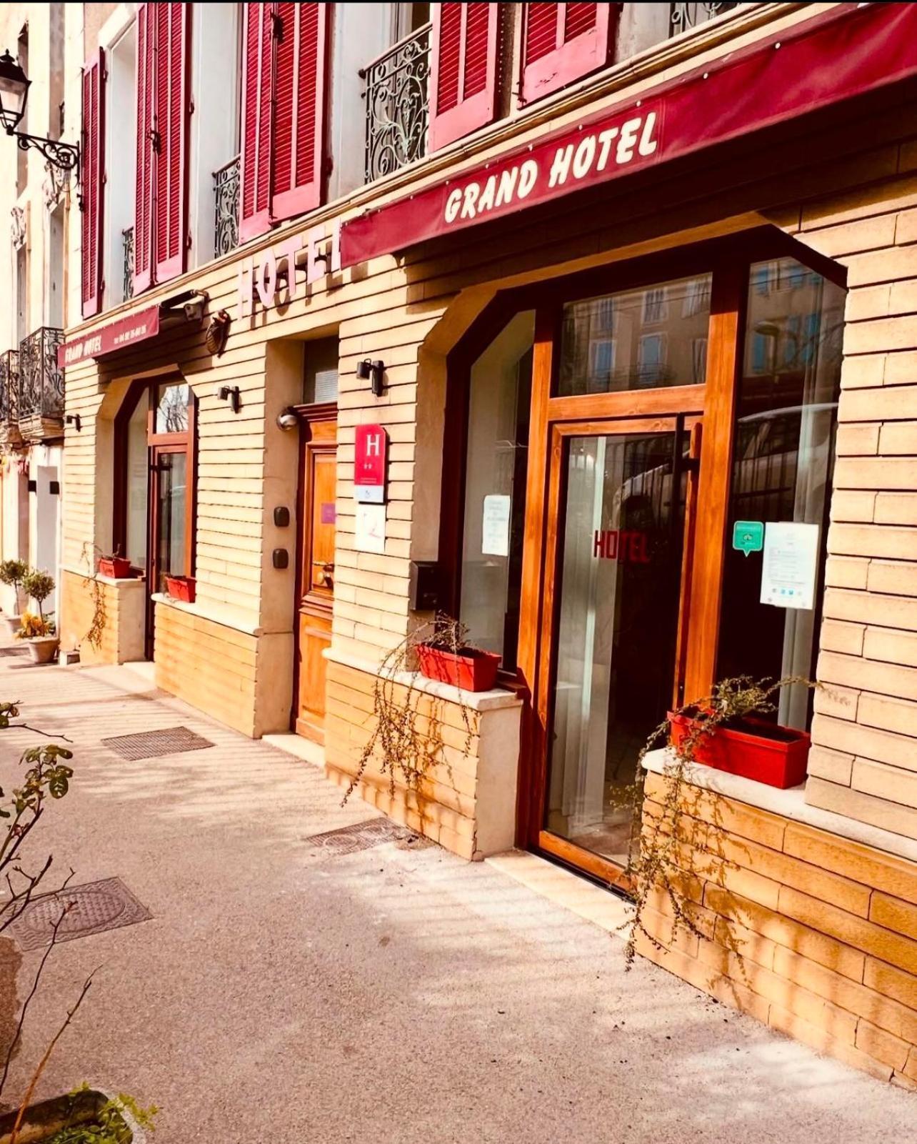 Le Grand Hotel Forcalquier Esterno foto