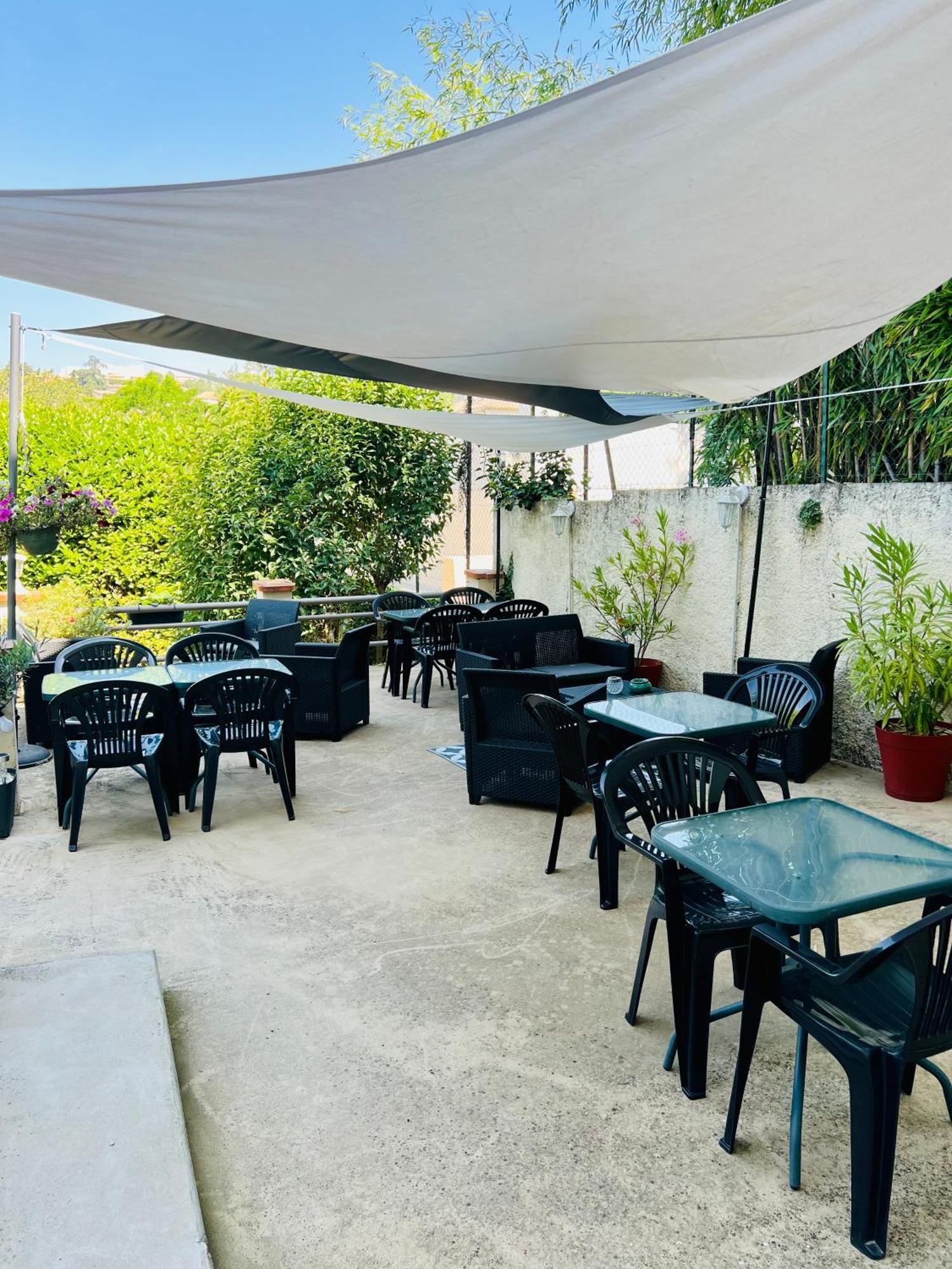 Le Grand Hotel Forcalquier Esterno foto
