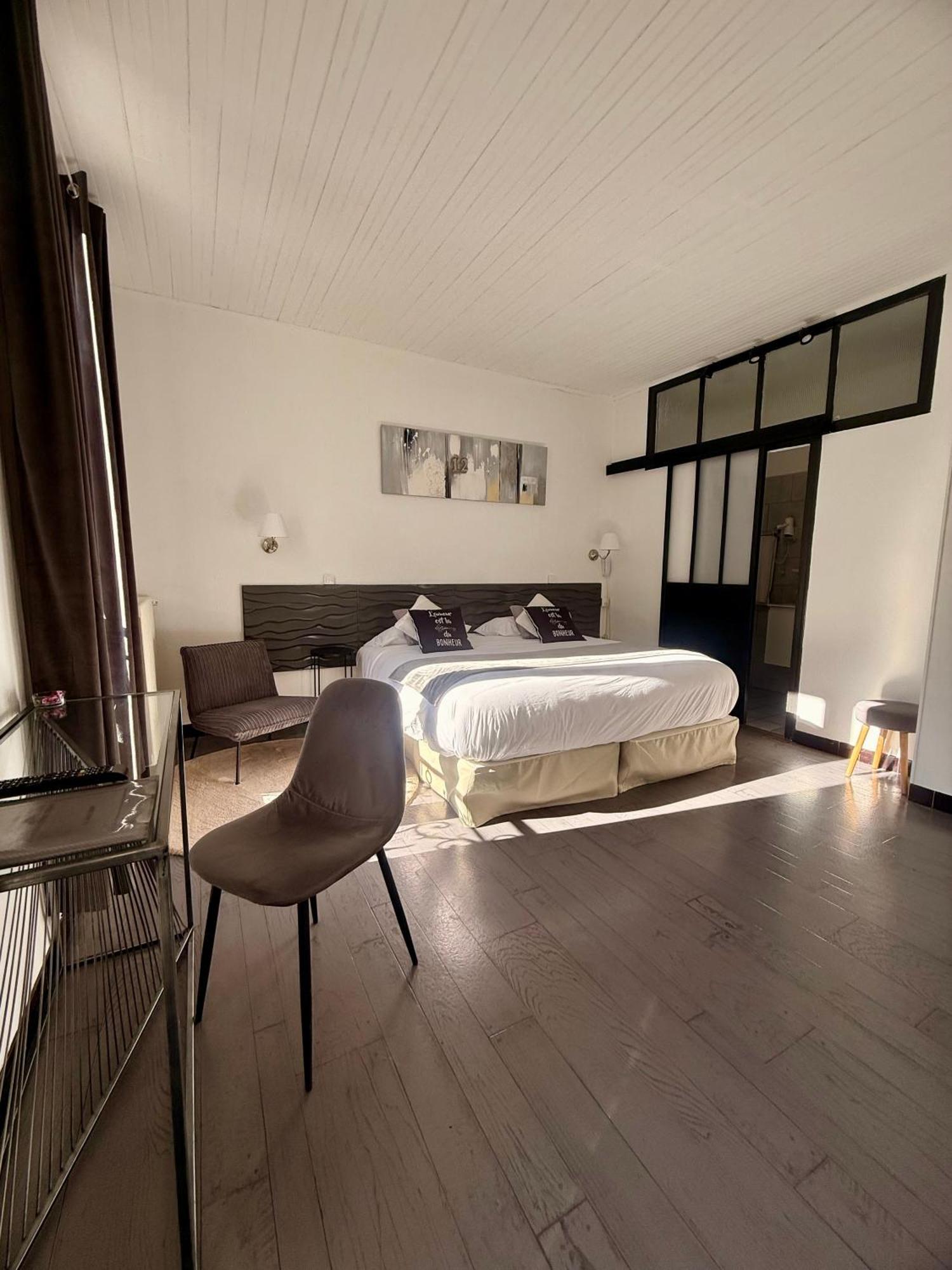 Le Grand Hotel Forcalquier Esterno foto