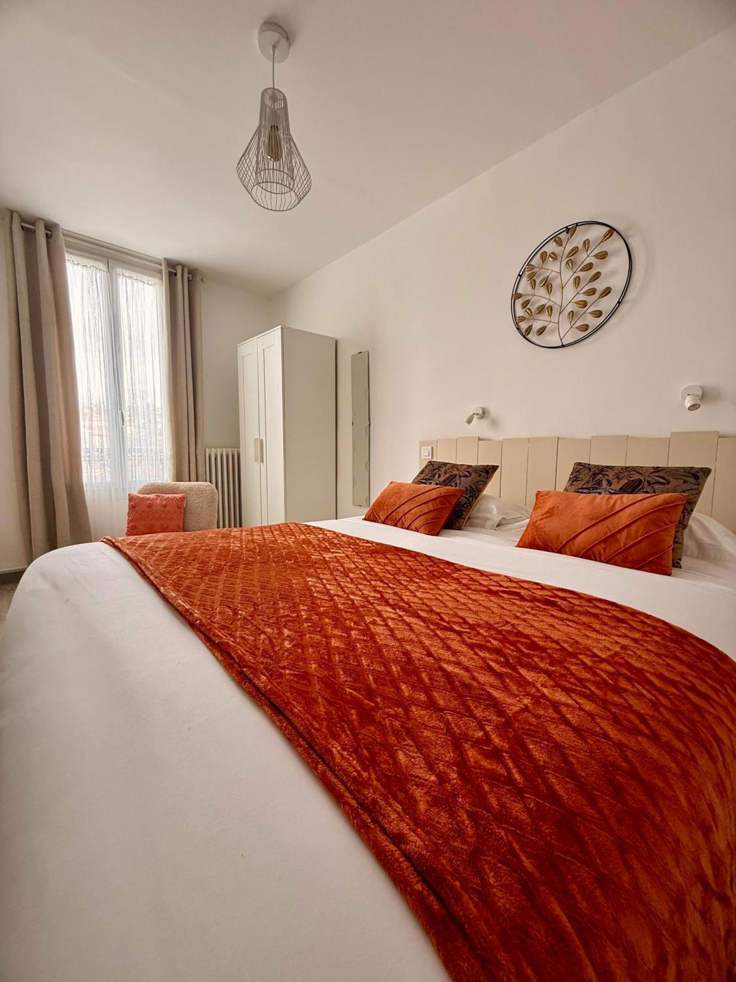 Le Grand Hotel Forcalquier Esterno foto